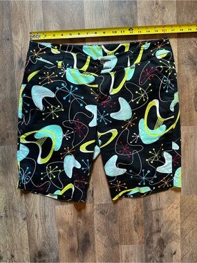 🚀LOUDMOUTH CHINO SHORTS OUTER SPACE COSMIC SATELLITE PRINT SIZE 10 / 33” WAIST👽
